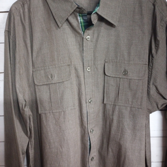 A(2)Z Men's Size XL Button Up Shirt, Contrasting Plaid Cuffs Collar, Casual Fit - Picture 3 of 11